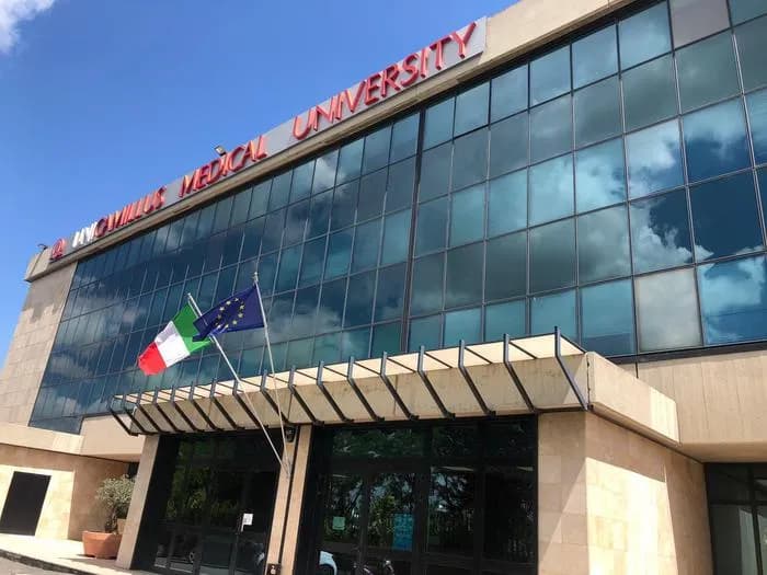 Preparati al Test UniCamillus